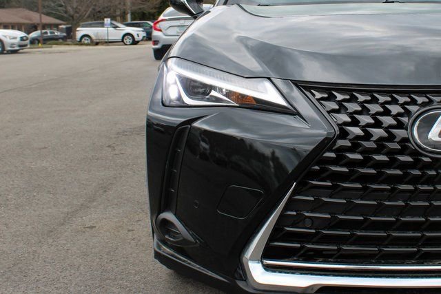 Used 2021 Lexus UX 200 w/ Accessory Package (Z1) image 42