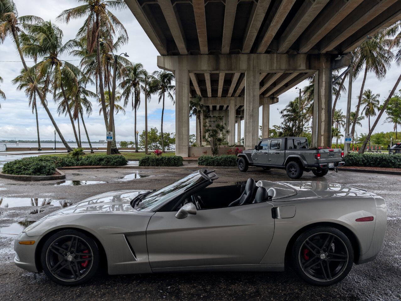 Used 2006 Chevrolet Corvette Convertible w/ Preferred Equipment Group image 9