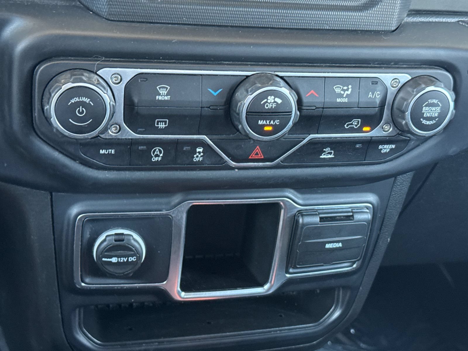Used 2022 Jeep Gladiator Sport AWD/4WD image 22
