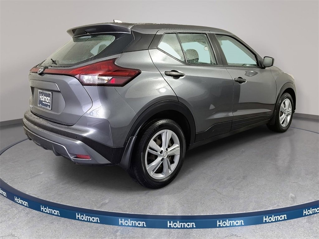 Used 2022 Nissan Kicks S image 5