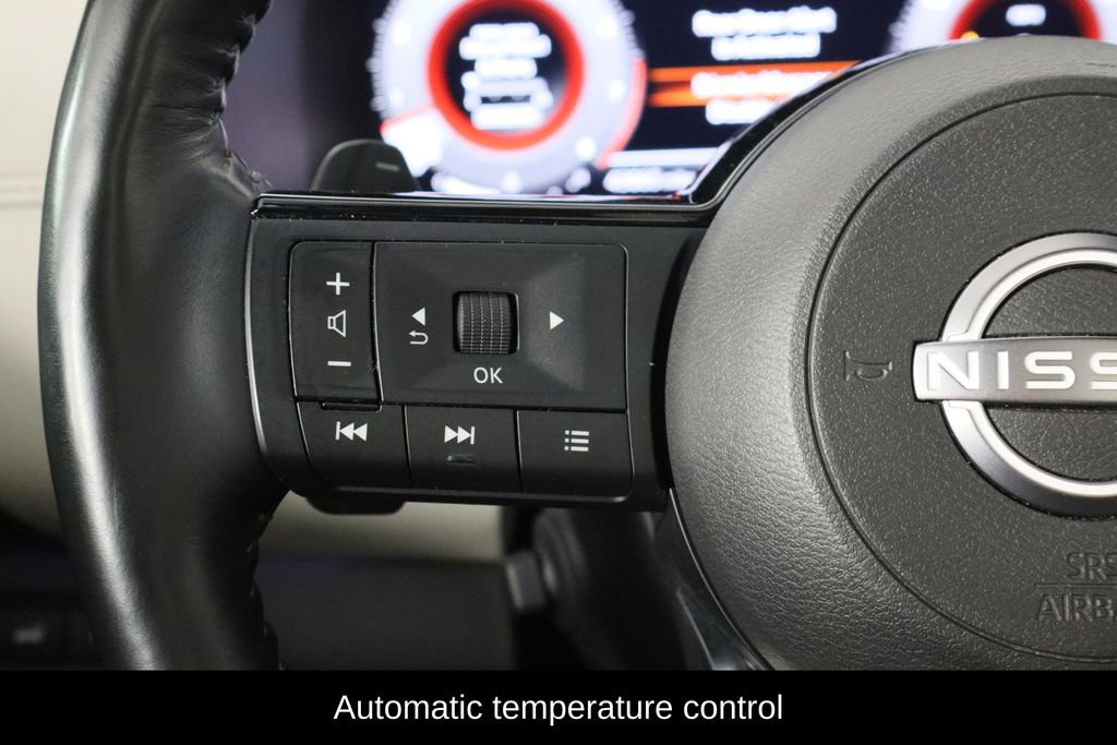 Used 2022 Nissan Pathfinder Platinum w/ Cargo Package image 8