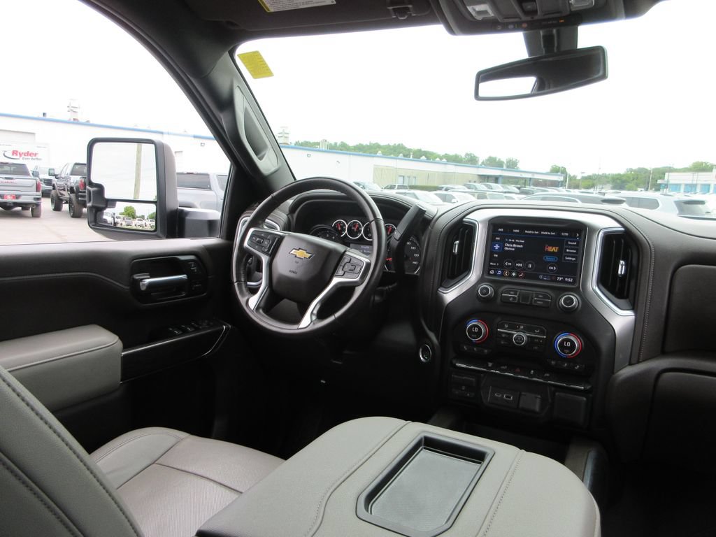 Certified 2022 Chevrolet Silverado 2500 LTZ w/ LTZ Convenience Package AWD/4WD image 24