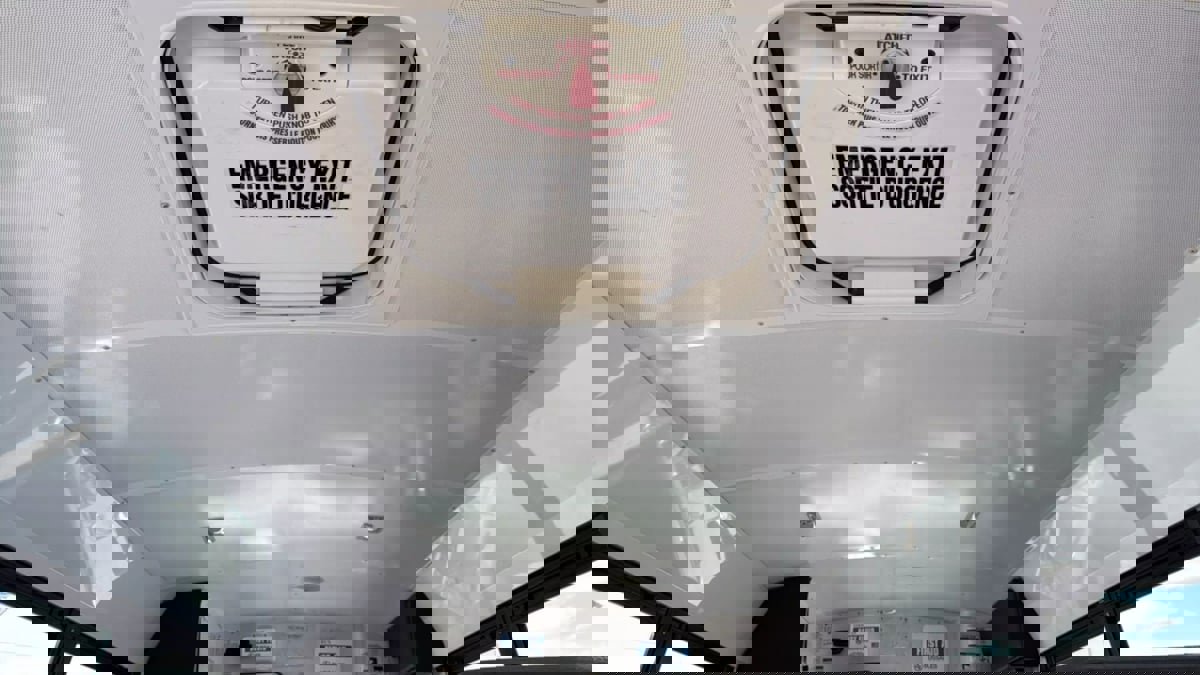 Used 2012 Chevrolet Express 3500 w/ School Bus Package image 17