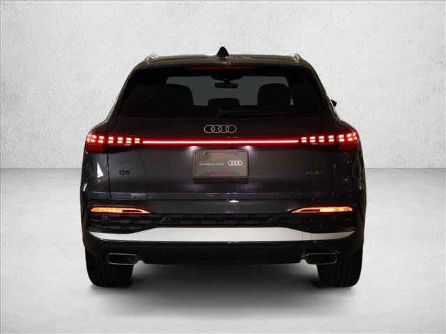 Used 2025 Audi Q5 Premium w/ Convenience Package image 8