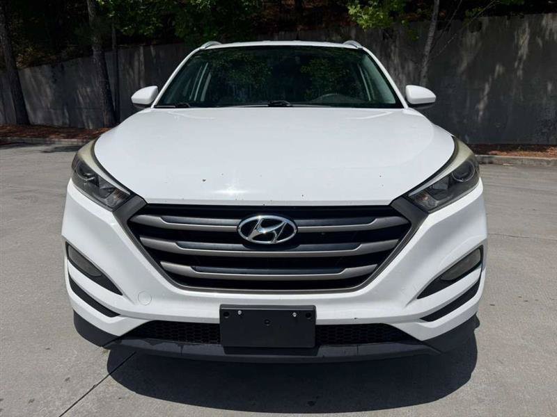 Used 2016 Hyundai Tucson SE w/ Option Group 02 FWD image 4