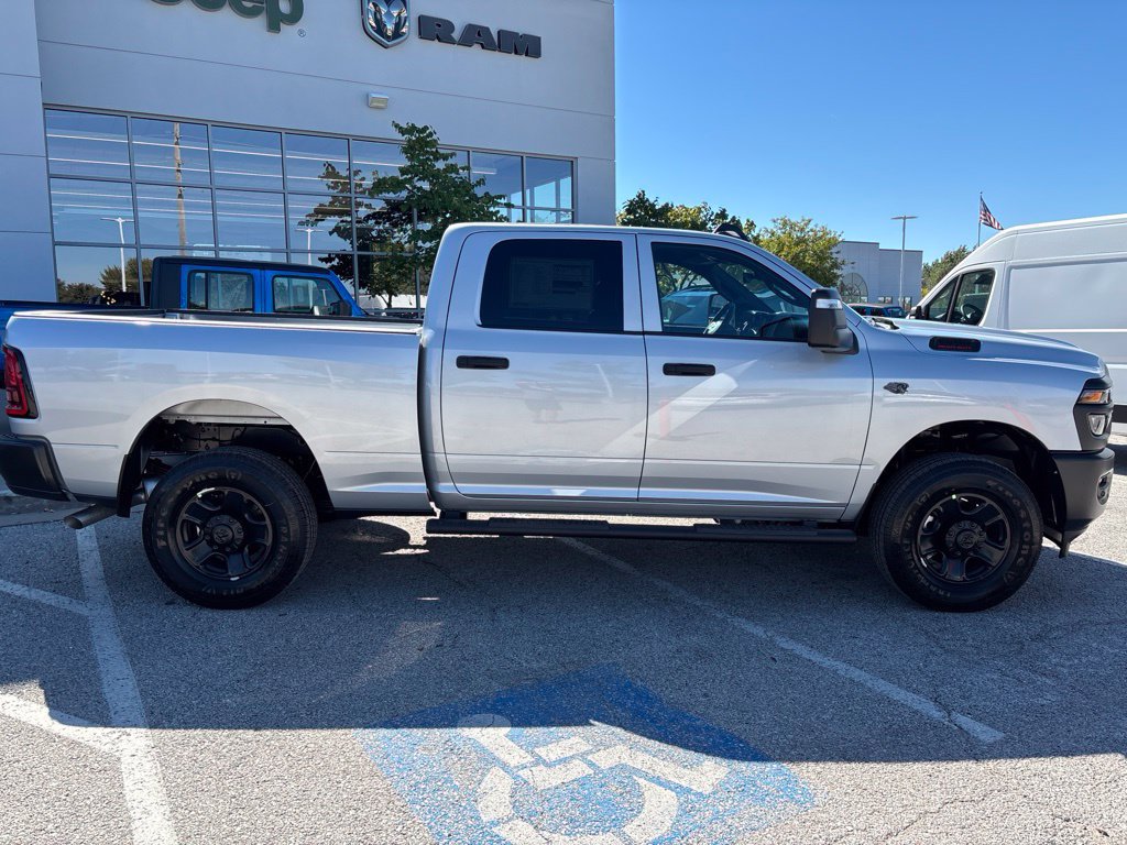 New 2027 RAM 3500 Tradesman AWD/4WD image 13