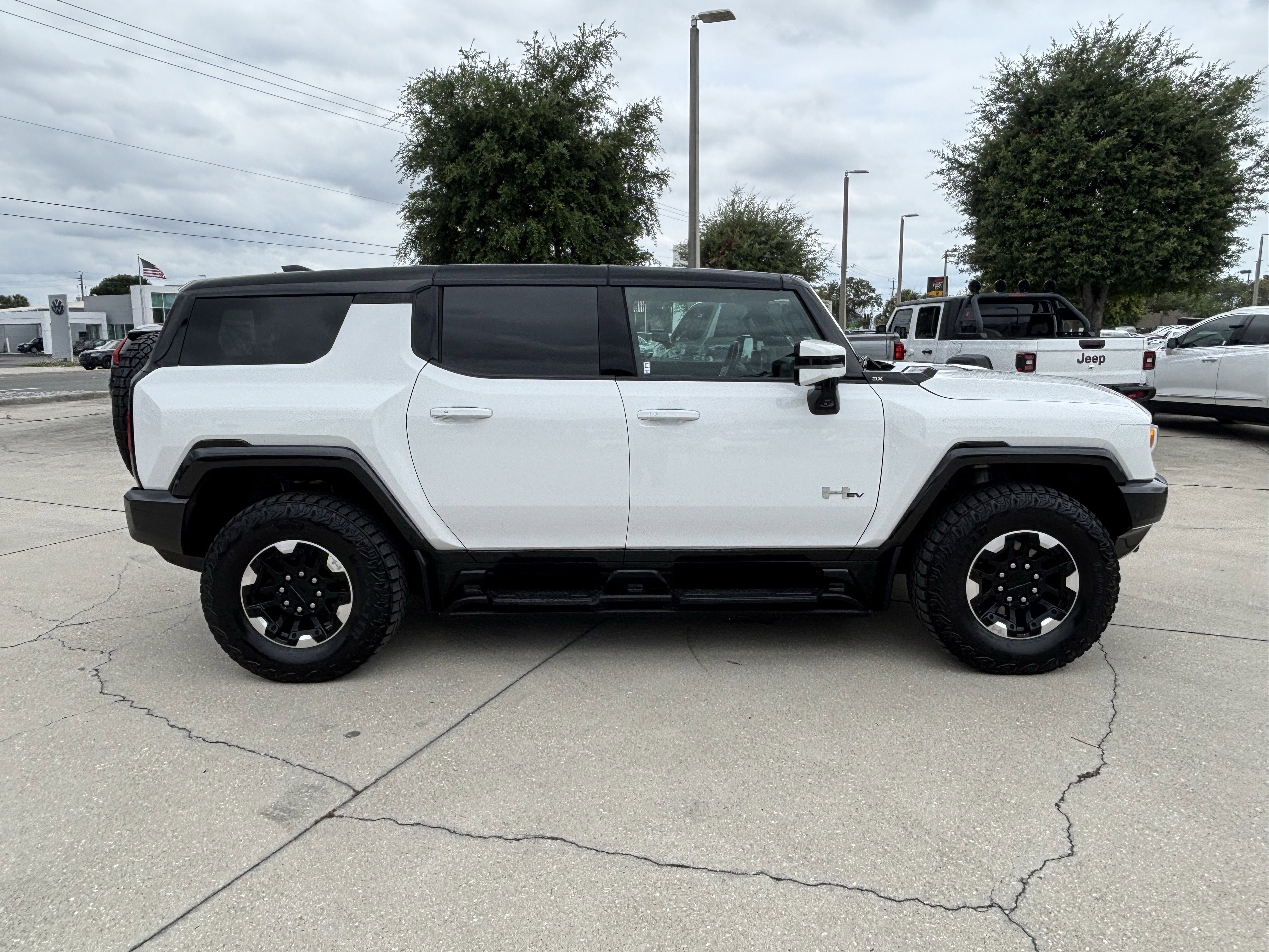 Used 2025 GMC Hummer EV 3X w/ Extreme Off-Road Package AWD/4WD image 6
