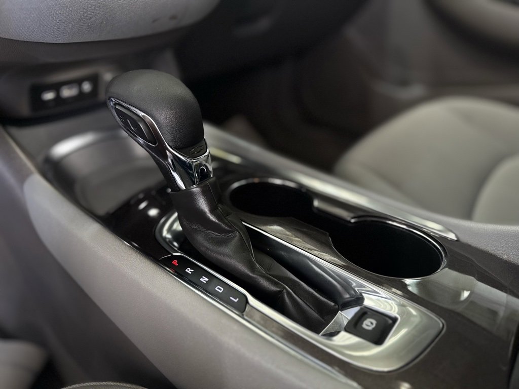 Used 2024 Chevrolet Malibu LT image 33
