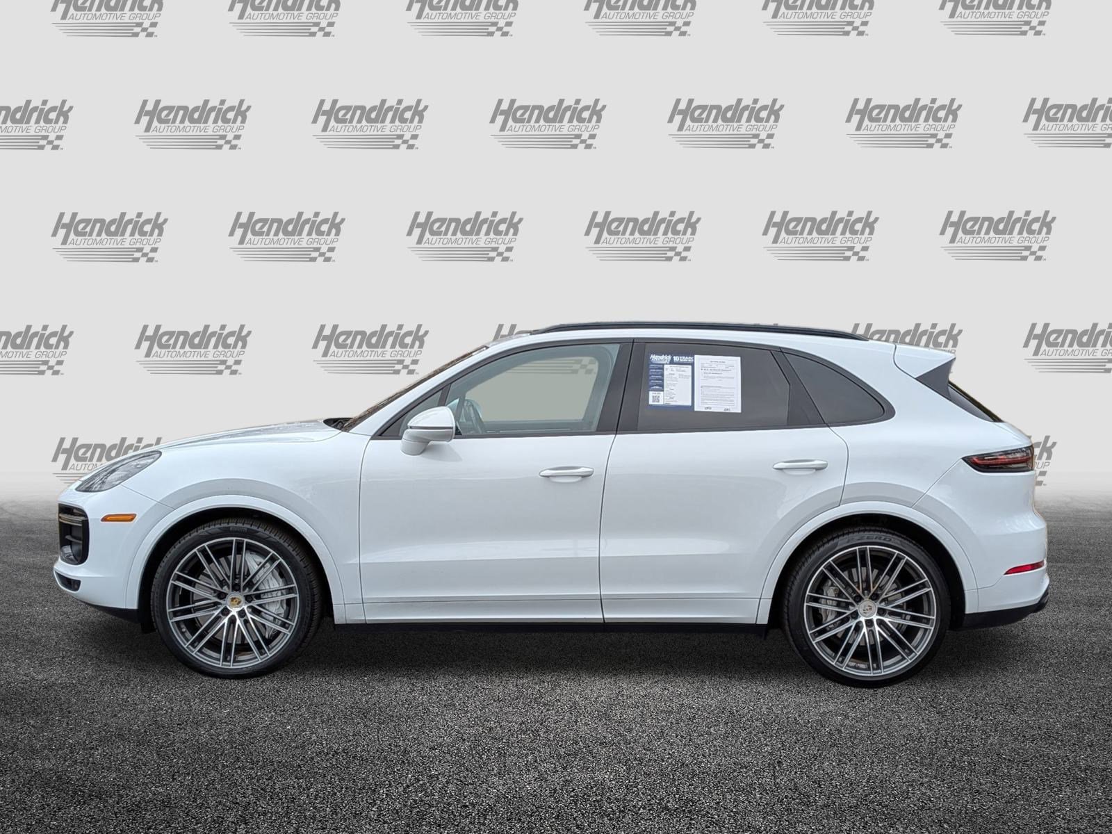 Used 2021 Porsche Cayenne Turbo image 7