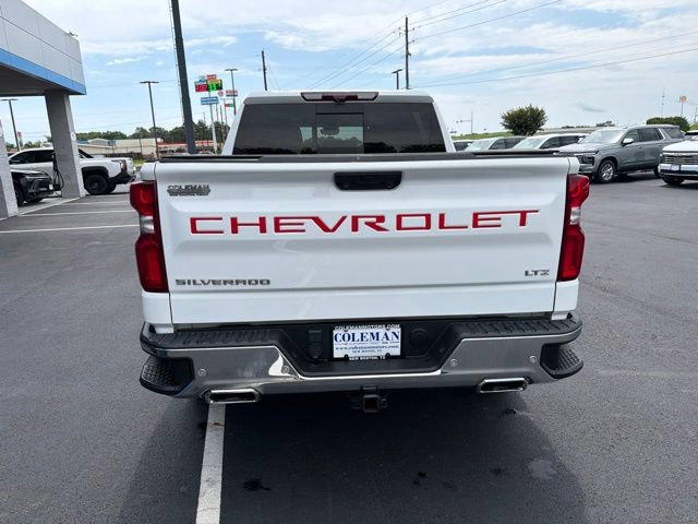 Used 2022 Chevrolet Silverado 1500 LTZ AWD/4WD image 32
