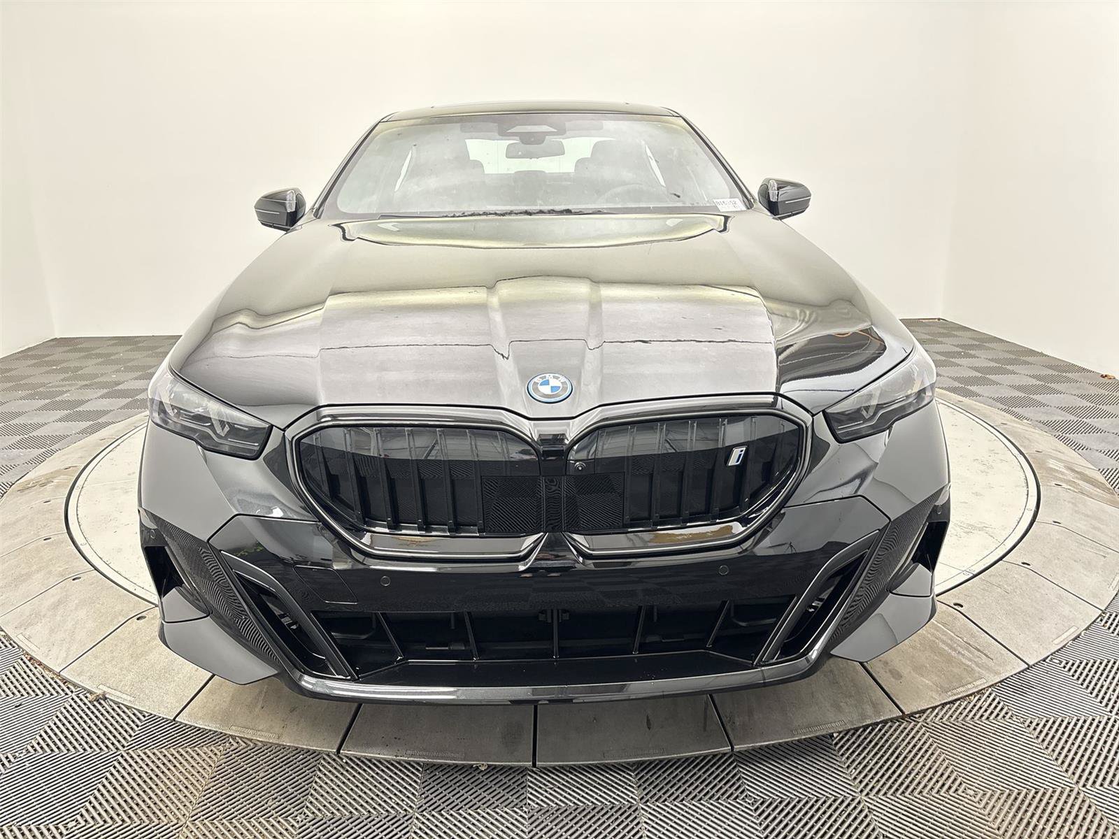 New 2027 BMW i5 xDrive40 AWD/4WD image 14
