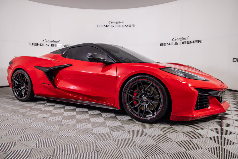 Used 2024 Chevrolet Corvette Z06 w/ Stealth Interior Trim Package RWD image 52