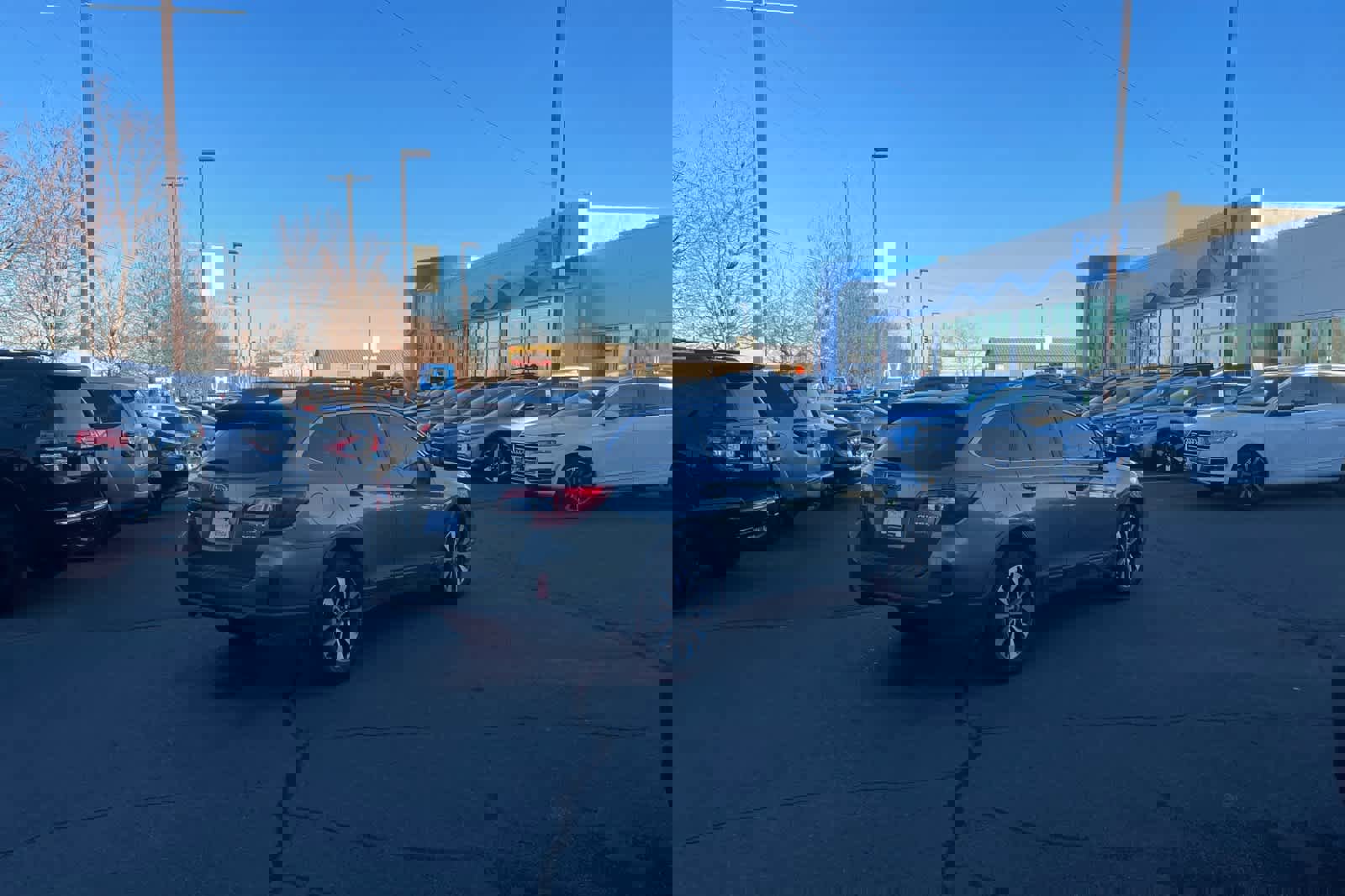 Used 2016 Subaru Outback 3.6R Limited image 2