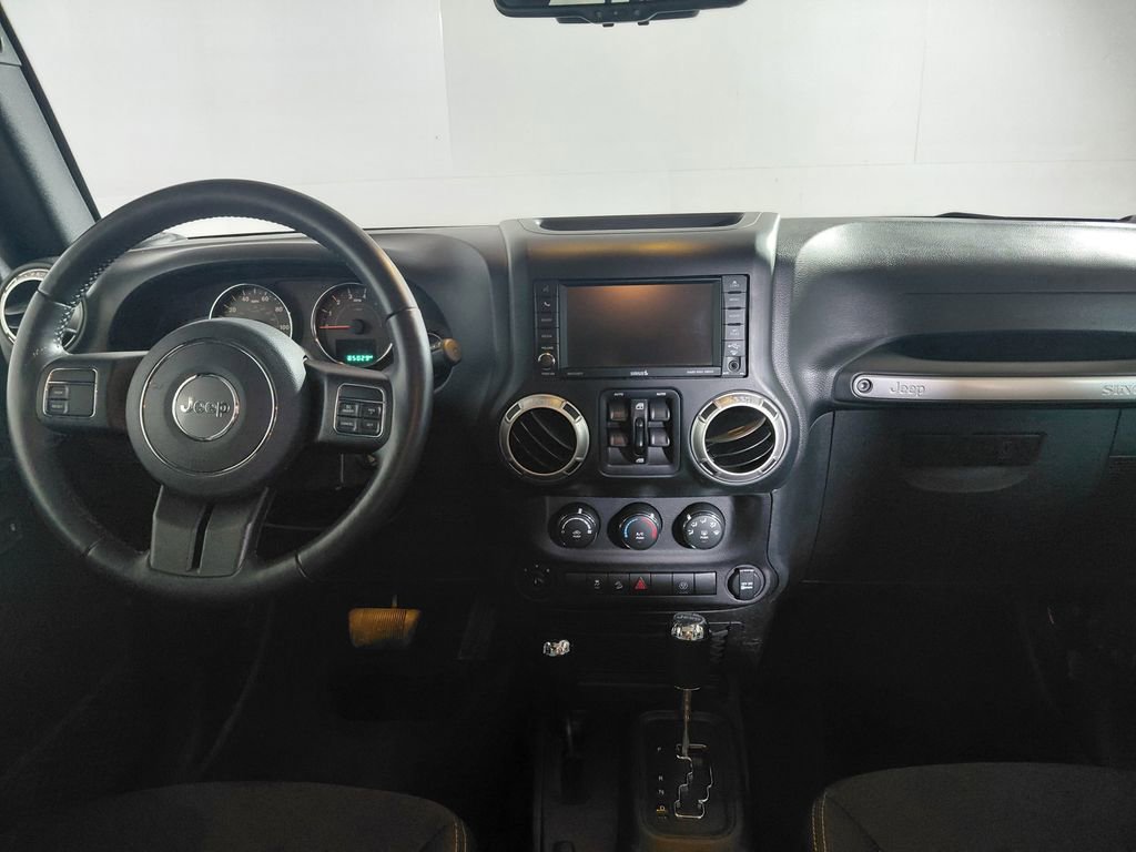 Used 2018 Jeep Wrangler Unlimited Sahara image 18