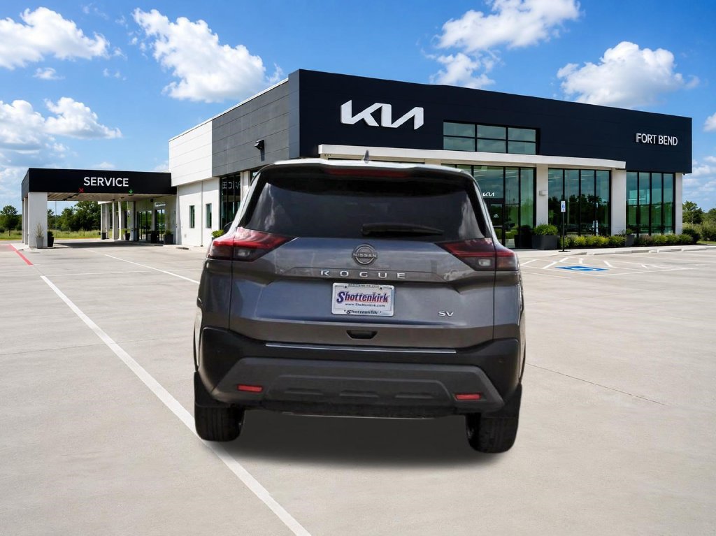 Used 2023 Nissan Rogue SV FWD image 6