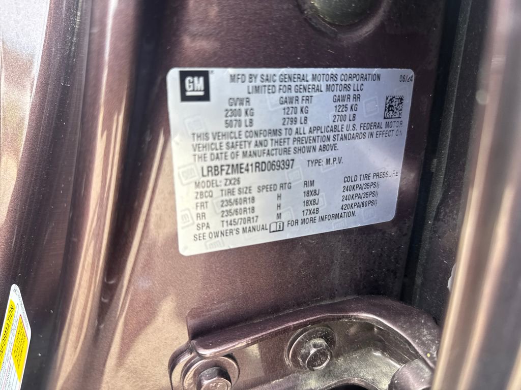 Used 2024 Buick Envision Preferred AWD/4WD image 31