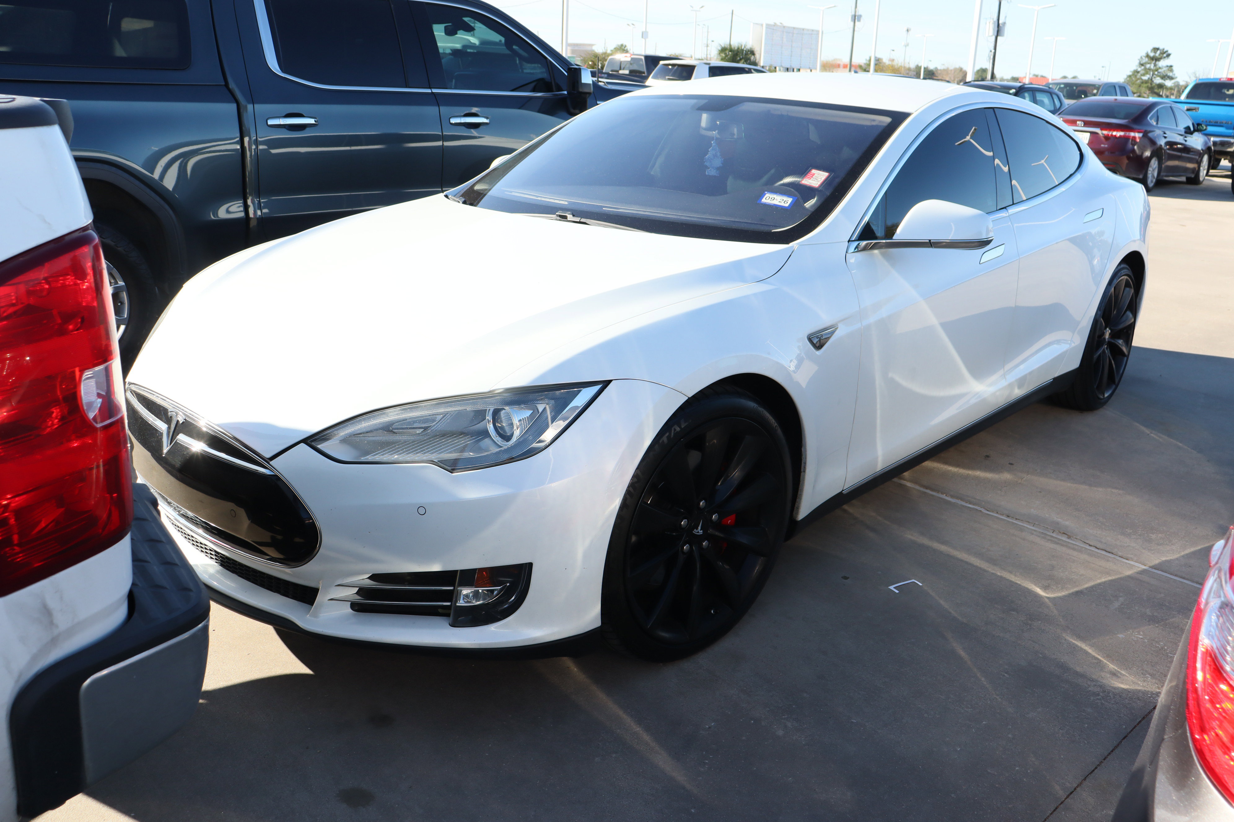 Used 2014 Tesla Model S P85 image 4