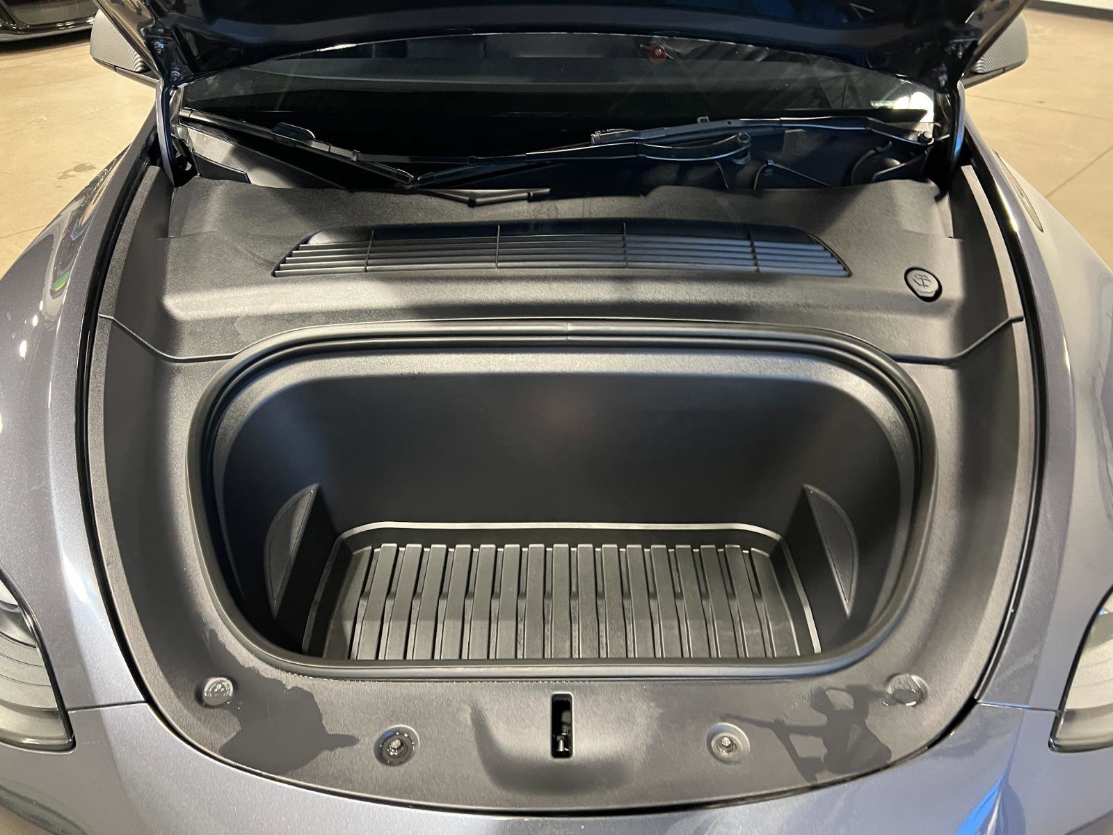 Used 2023 Tesla Model Y Performance image 40