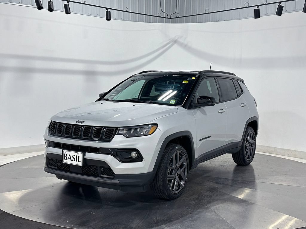 Used 2026 Jeep Compass Limited AWD/4WD image 8