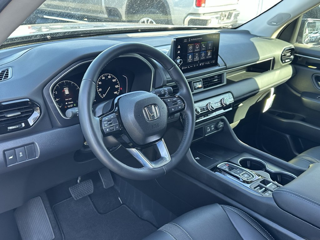 Used 2025 Honda Pilot Touring image 21