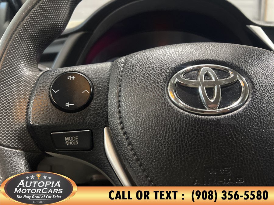 Used 2018 Toyota Corolla LE FWD image 19