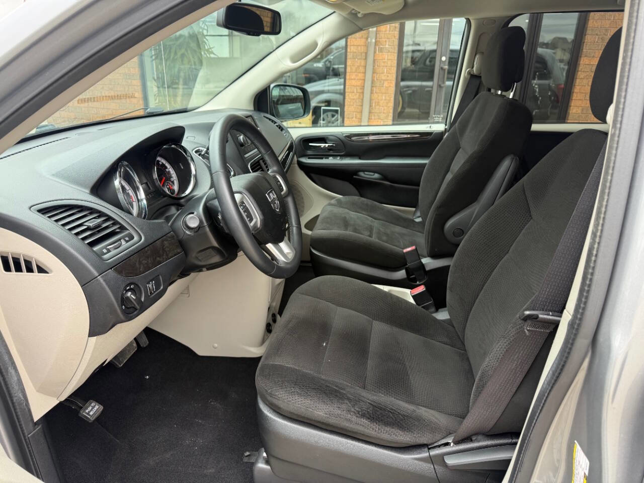 Used 2015 Dodge Grand Caravan SE w/ Quick Order Package 29E SE image 11