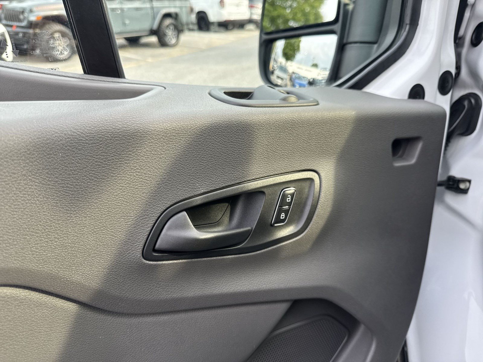 Used 2025 Ford Transit 250 Low Roof w/ Exterior Upgrade Package RWD image 14