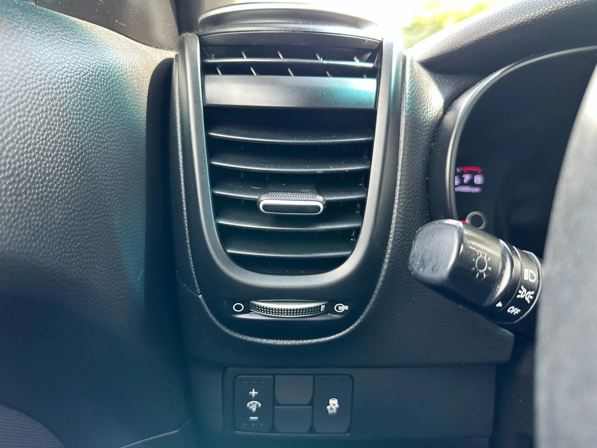 Used 2018 Kia Soul image 22