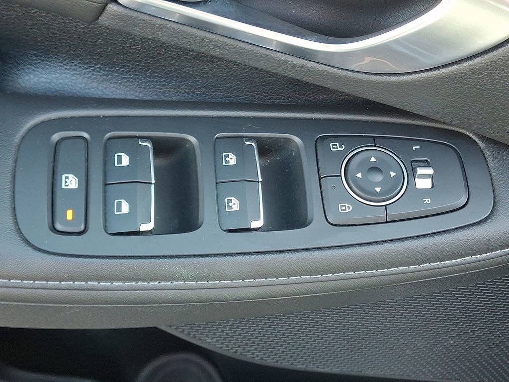 Used 2023 Hyundai Sonata Limited w/ Preferred Accessory Package FWD image 27