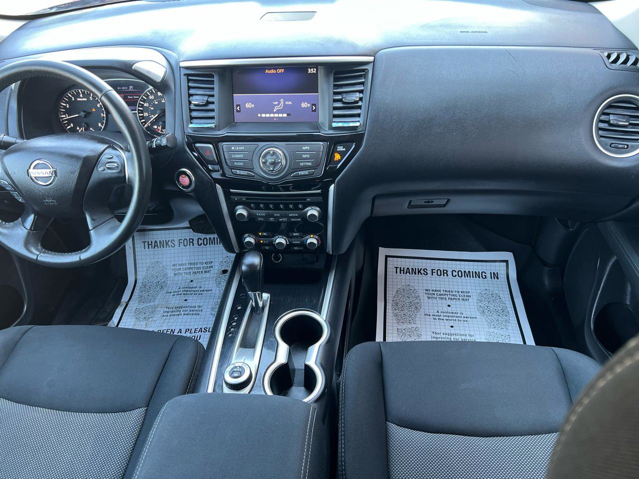 Used 2017 Nissan Pathfinder SV image 16