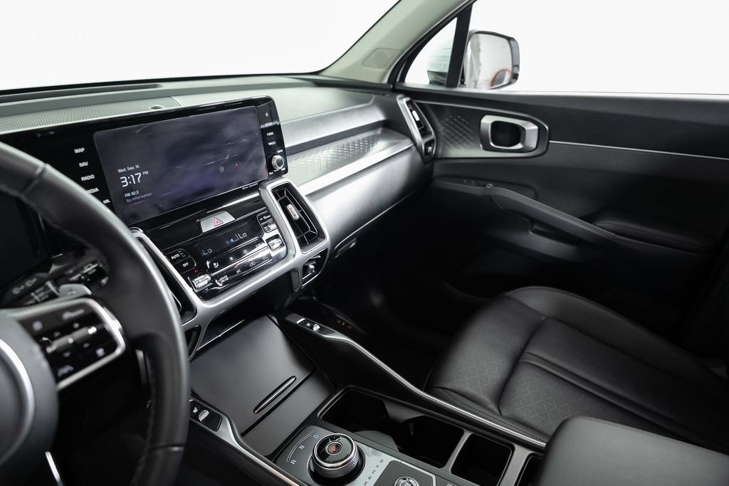 Used 2023 Kia Sorento EX FWD image 30