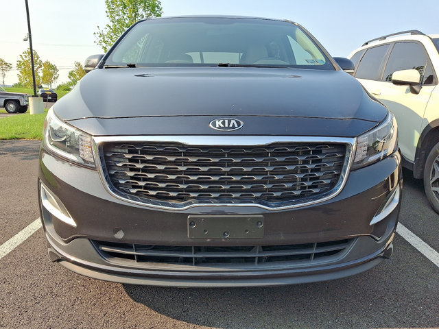 Used 2019 Kia Sedona LX FWD image 2
