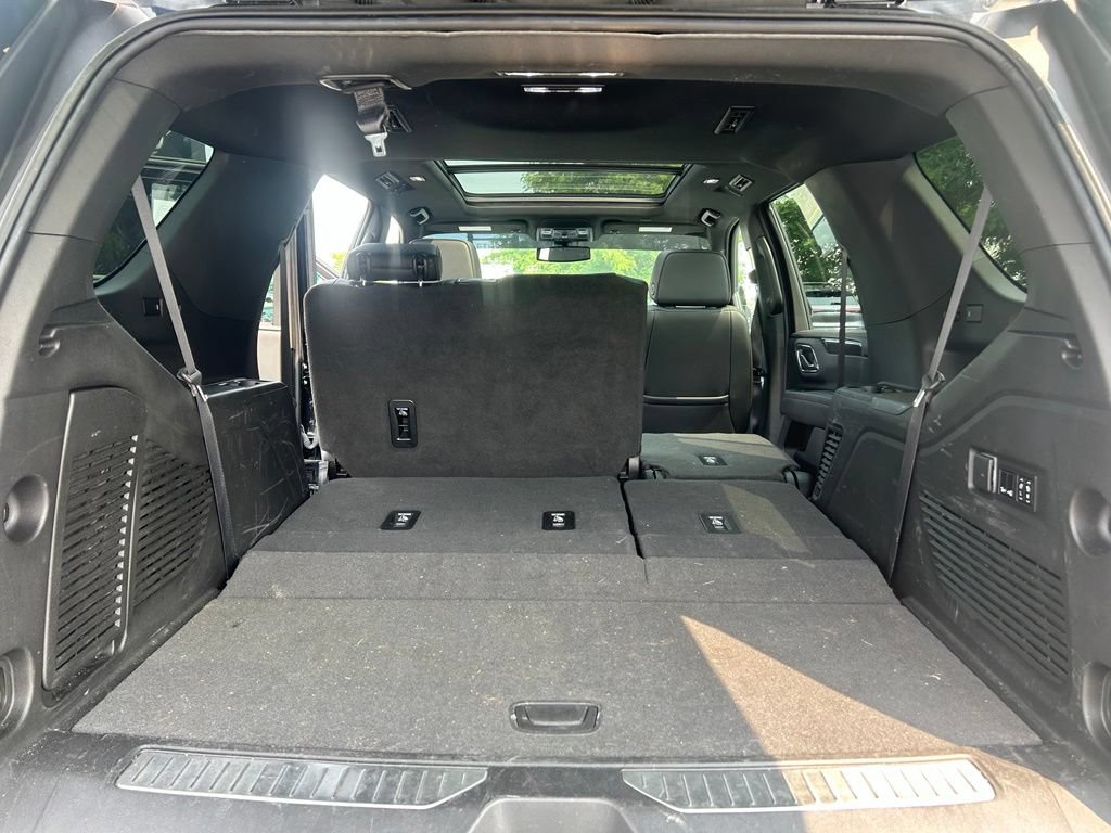 Used 2022 Chevrolet Tahoe RST w/ Luxury Package AWD/4WD image 20