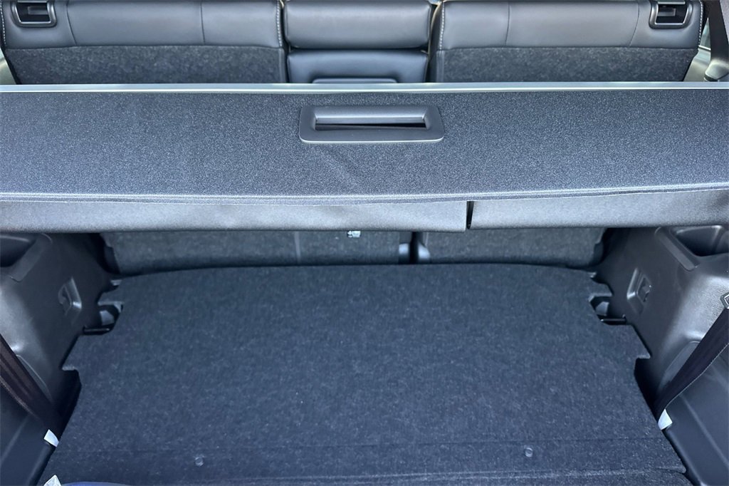 New 2025 Mitsubishi Outlander SE image 16