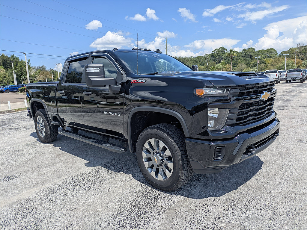 Certified 2024 Chevrolet Silverado 2500 Custom w/ Custom Value Package AWD/4WD image 2