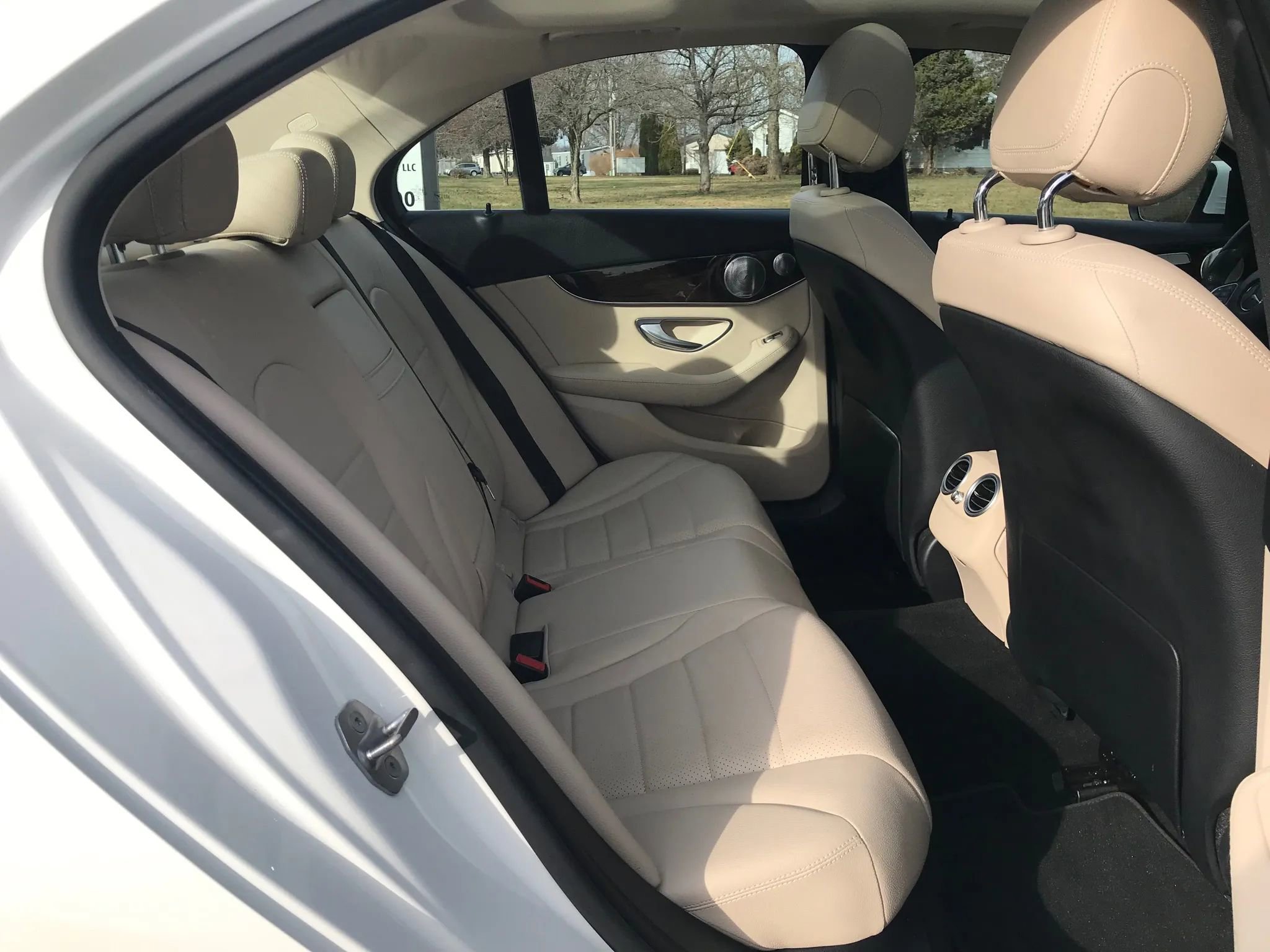 Used 2017 Mercedes-Benz C 300 4MATIC Sedan image 47