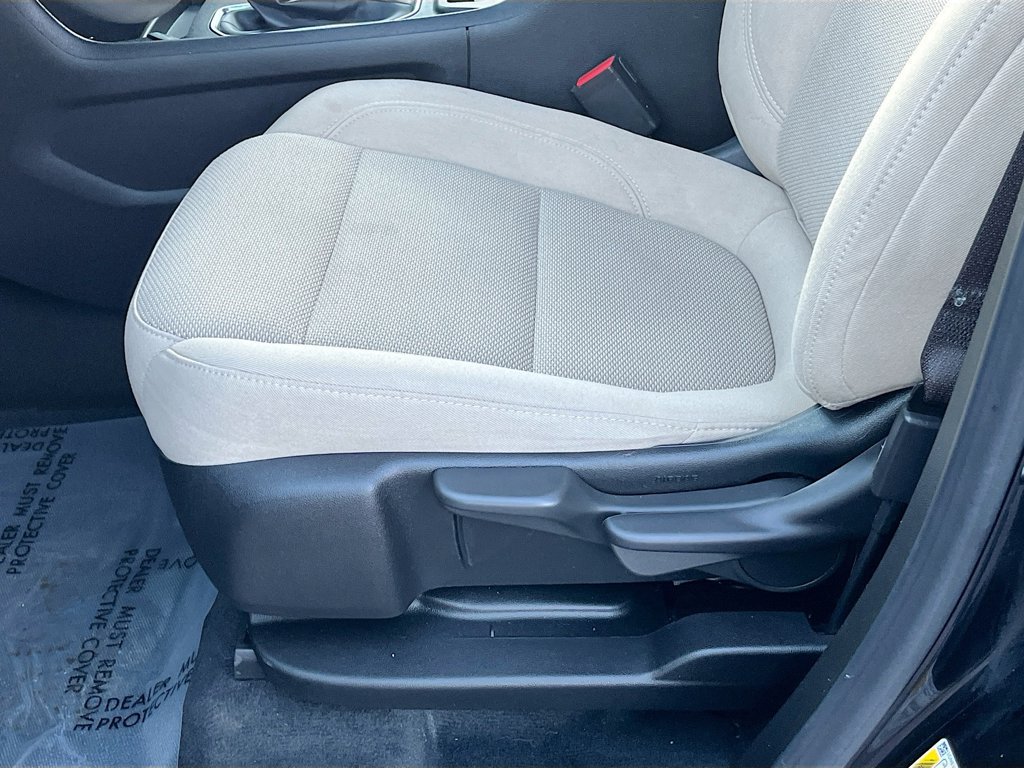 Used 2023 Chevrolet Traverse LS AWD/4WD image 17