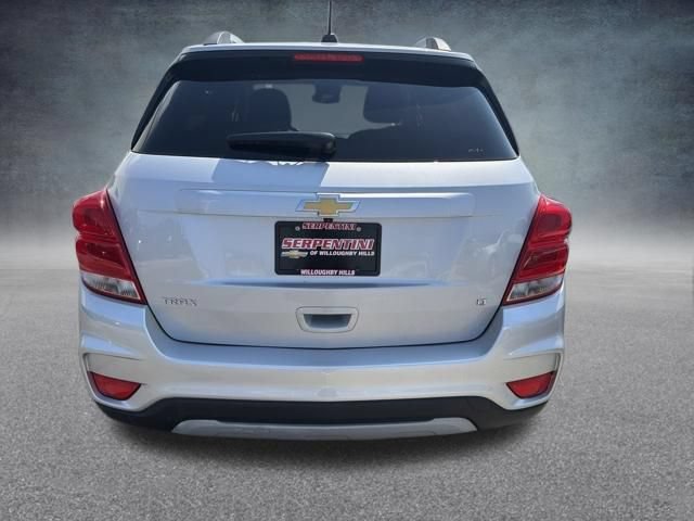 Used 2019 Chevrolet Trax LT w/ LT Convenience Package FWD image 9