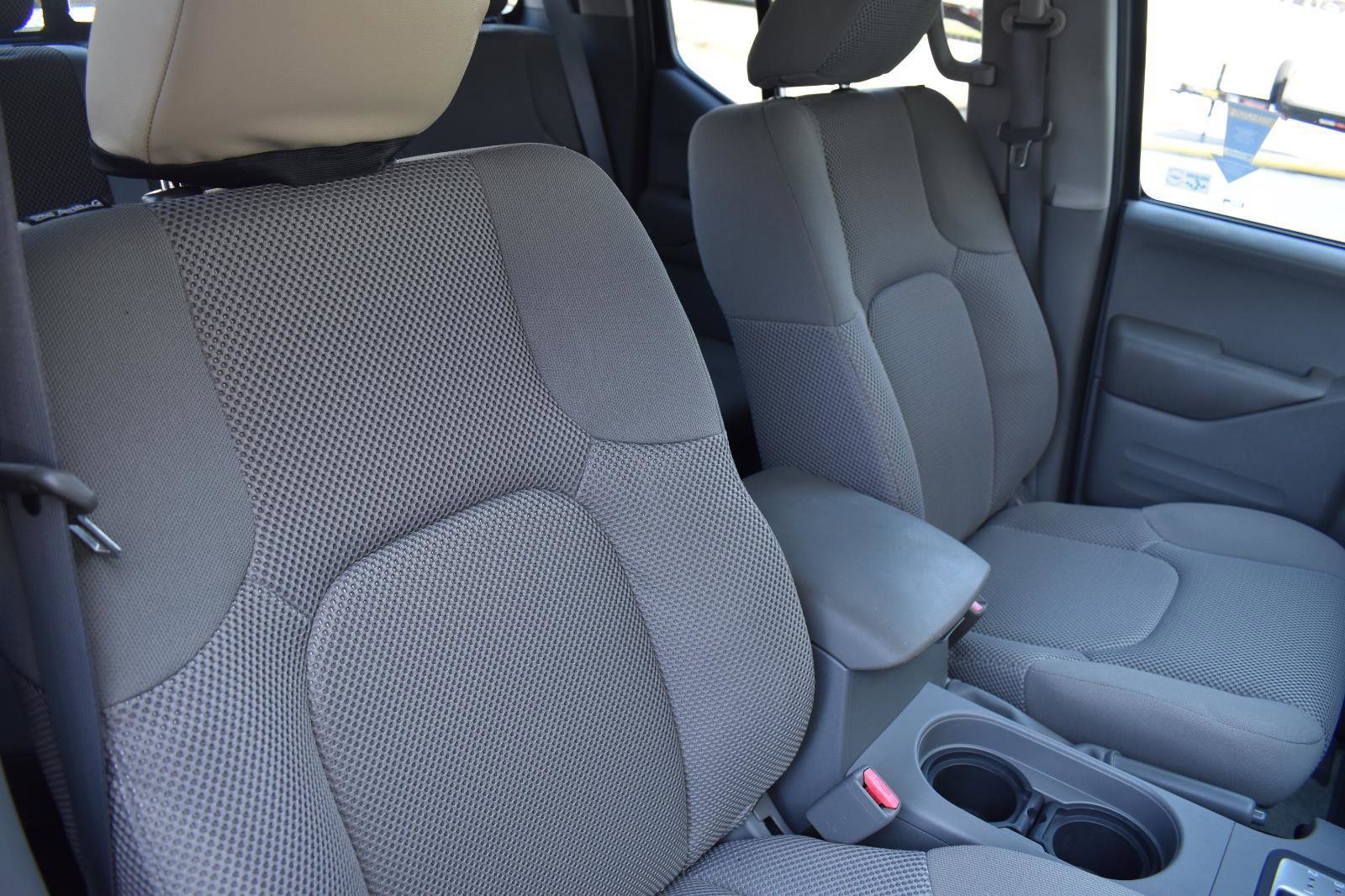 Used 2015 Nissan Frontier SV w/ SV Value Truck Package image 44