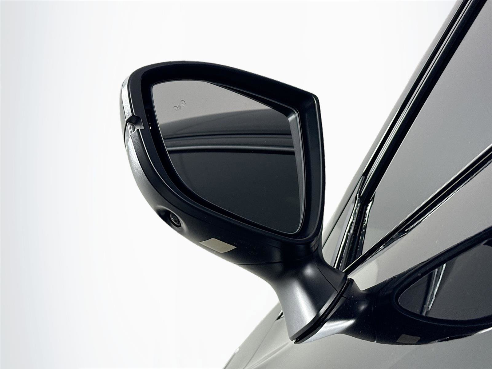 Used 2024 Nissan Pathfinder SL image 10