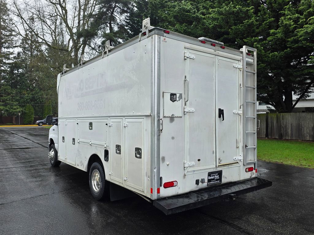 Used 2017 Ford E-450 and Econoline 450 Super Duty w/ Power Windows & Locks Group image 4
