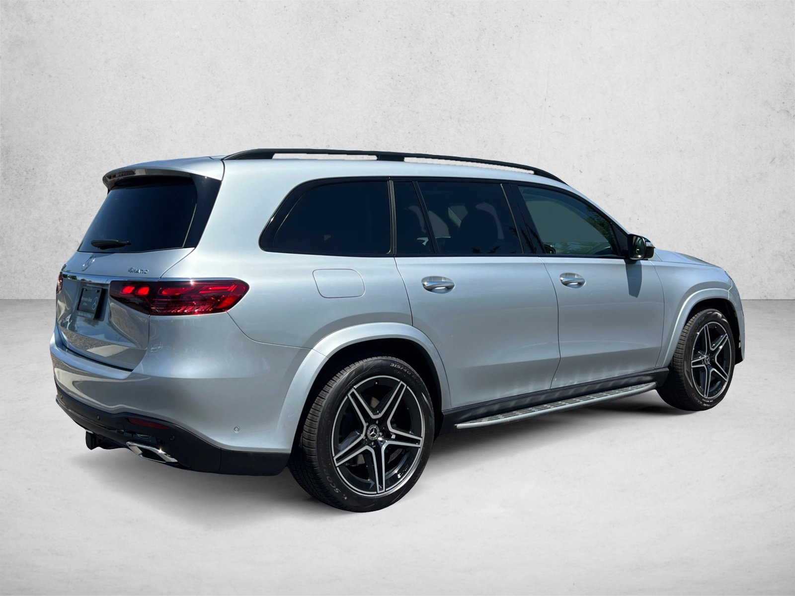 New 2026 Mercedes-Benz GLS 450 4MATIC image 5