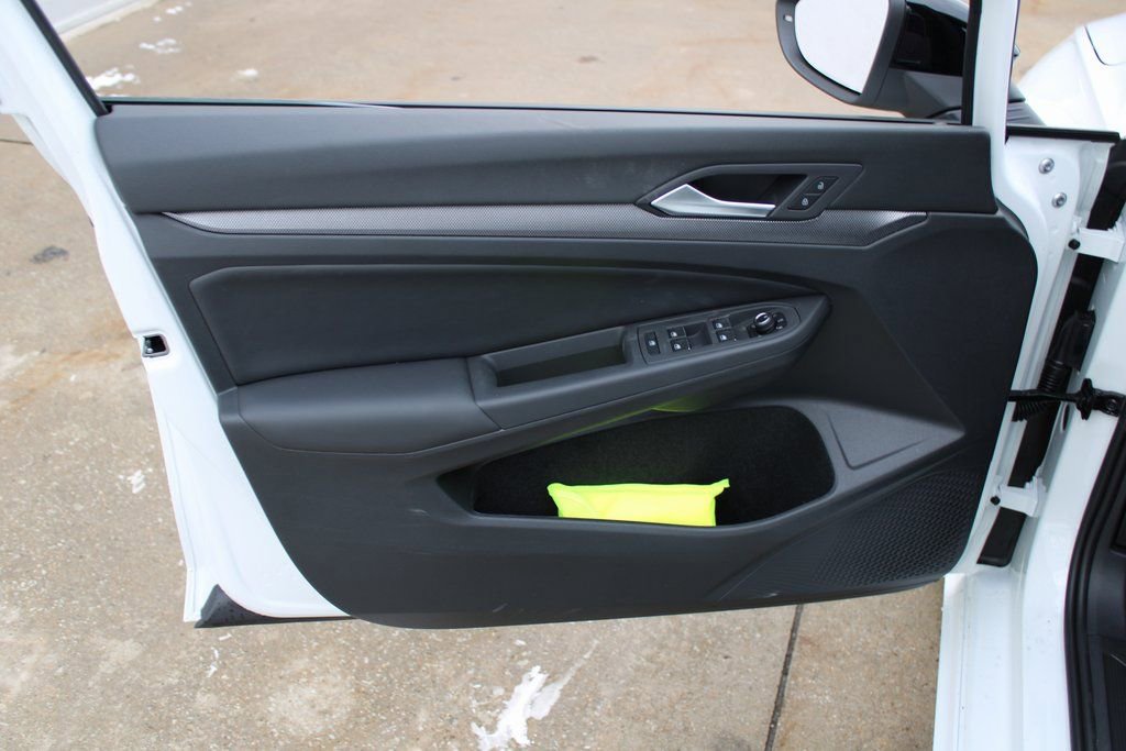 New 2026 Volkswagen Golf image 7