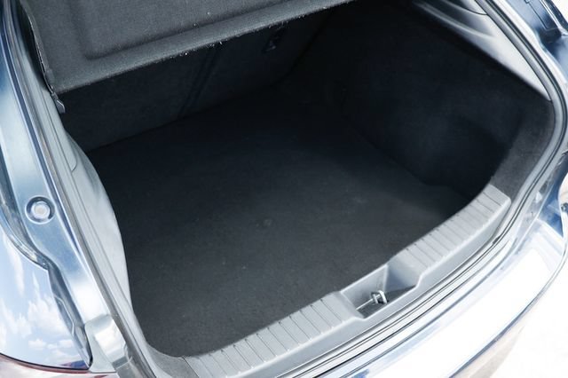 Used 2020 MAZDA MAZDA3 Hatchback w/ Preferred Package FWD image 25