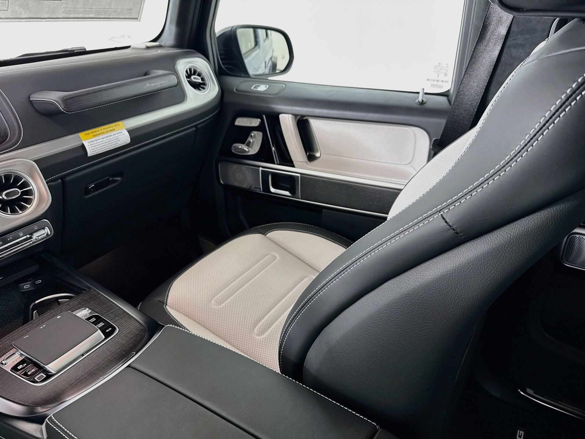 New 2027 Mercedes-Benz G 580 e image 26