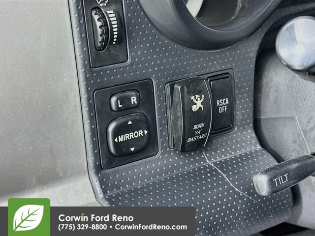 Used 2010 Toyota FJ Cruiser 4WD image 10