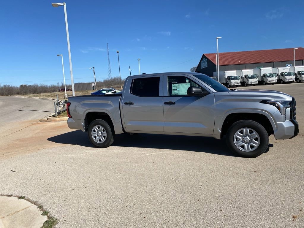 Used 2025 Toyota Tundra SR w/ SR Tow Package image 5