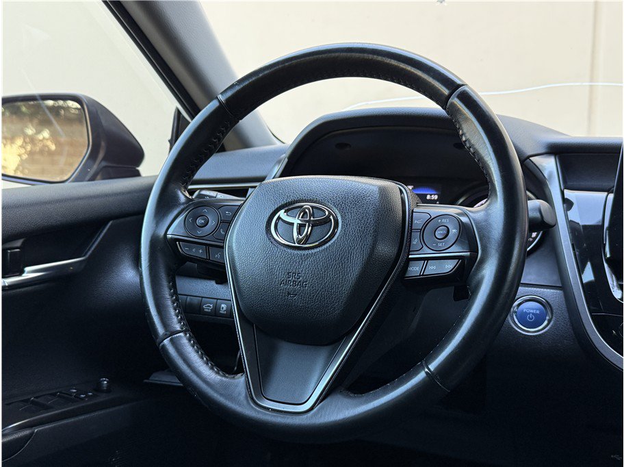 Used 2022 Toyota Camry SE FWD image 17