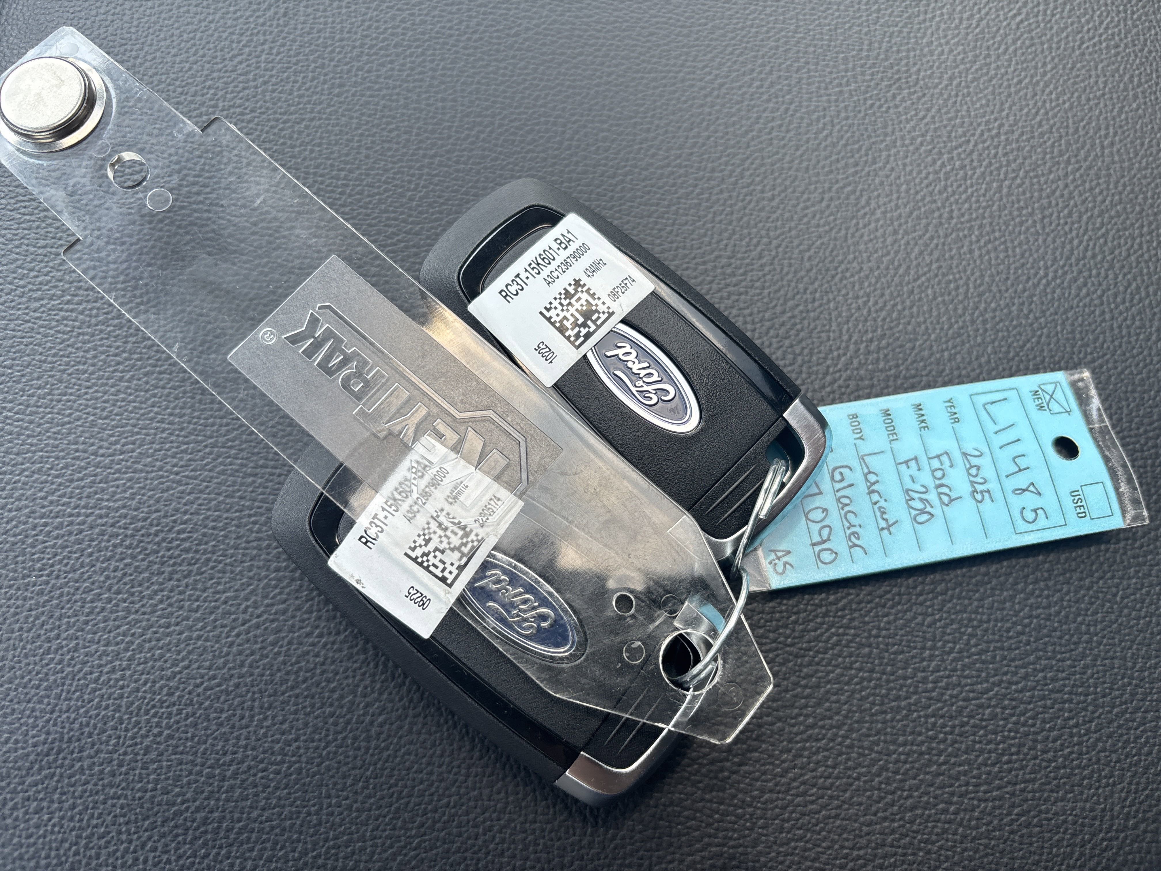 New 2025 Ford F250 Lariat w/ Lariat Ultimate Package image 32