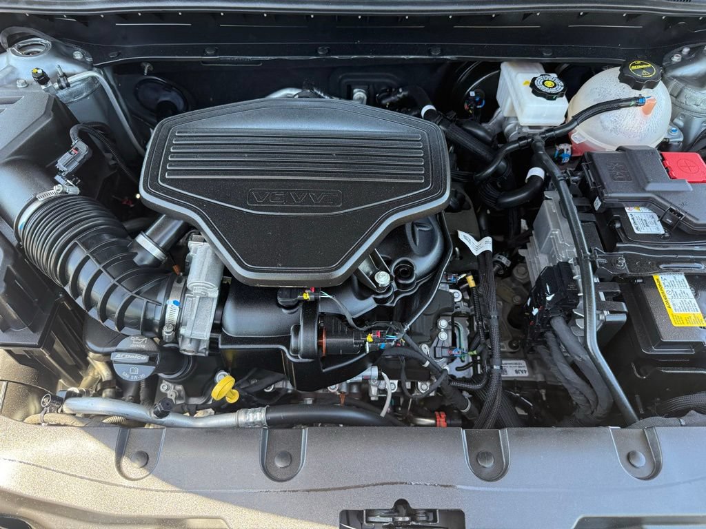 Used 2025 Chevrolet Blazer RS FWD image 32